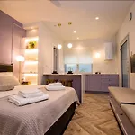 Oasis luxury place